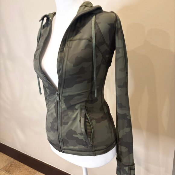 Lululemon Camo Hooded Define Jacket | Size 4 - Picture 4 of 9